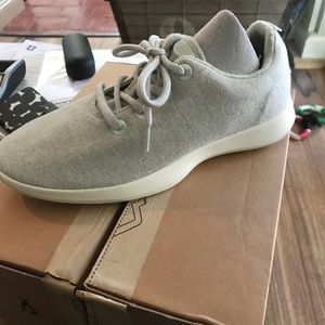 Wool shoes .. never worn.  AllBirds